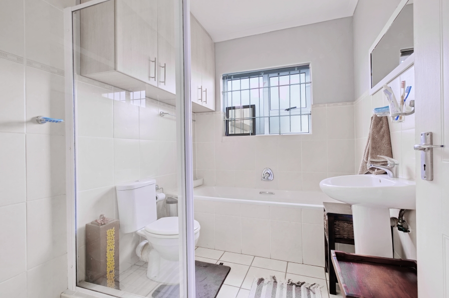 2 Bedroom Property for Sale in Parsonsvlei Eastern Cape